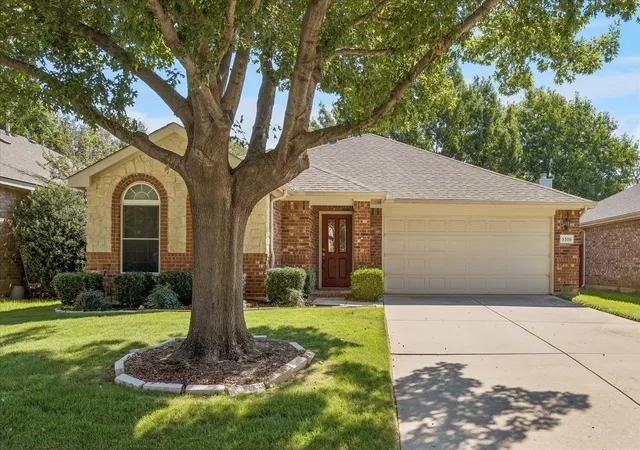 Photo 1 of Sale Pending at 5316 Shepherd Pl, Flower Mound, TX 75028 | MLS# 21373312 | Listing updated on 2026-09-15
