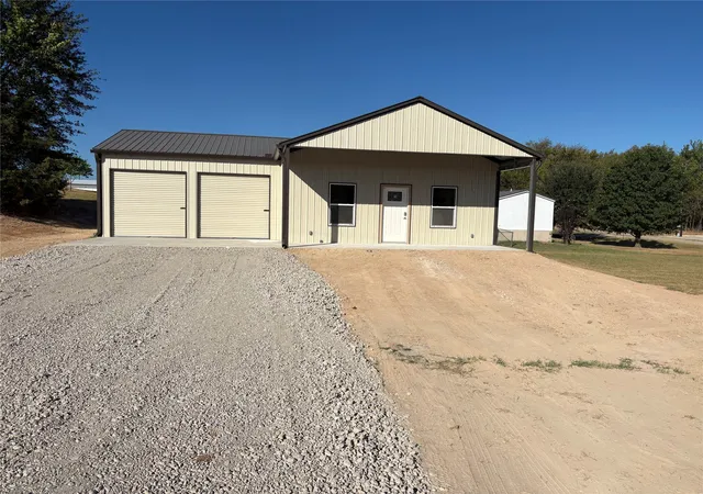 Photo 1 of Single family home for sale at 215 Quanah, Quitman, TX 75783 | MLS# 21374968 | Listing updated on 2026-09-14