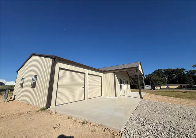 Photo 4 of Single family home for sale at 215 Quanah, Quitman, TX 75783 | MLS# 21374968 | Listing updated on 2026-09-14