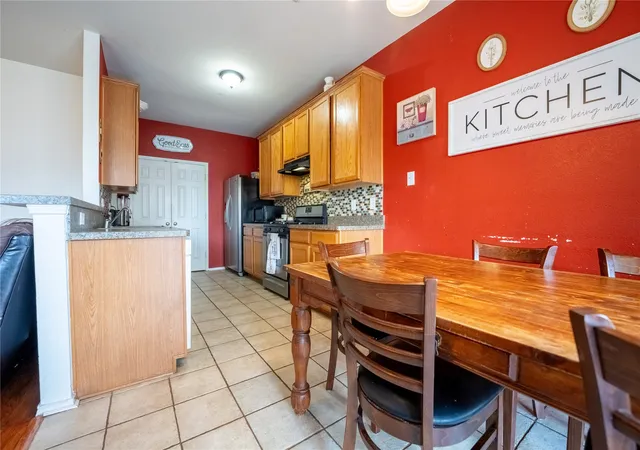 Photo 2 of Single family home for sale at 482 Hunters Ridge Dr, Melissa, TX 75454 | MLS# 21374008 | Listing updated on 2026-09-09