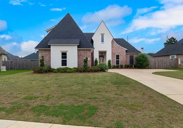 Photo 1 of Single family home for sale at 121 Sitka Loop, Haughton, LA 71037 | MLS# 21374785 | Listing updated on 2026-09-09