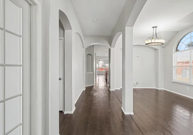 Photo 3 of Single family home for sale at 5528 Green Holw Ln, The Colony, TX 75056 | MLS# 21375002 | Listing updated on 2026-09-13
