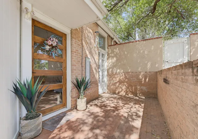 Single family home for sale at 1042 Santos St, Abilene, TX 79605 | MLS# 21375112