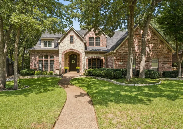 Photo 2 of Single family home for sale at 208 Polo Trl, Colleyville, TX 76034 | MLS# 21375046 | Listing updated on 2026-10-03