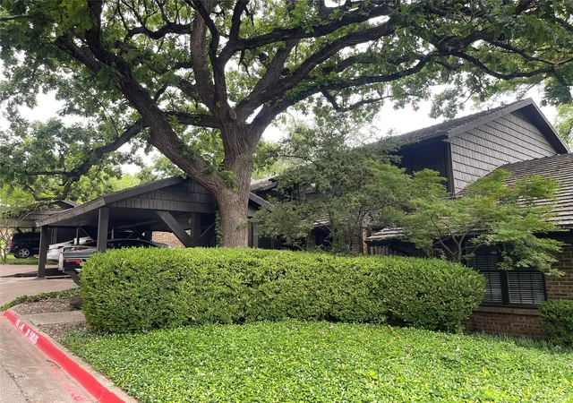 Photo 2 of Condo for sale at 6949 Helsem Way #131, Dallas, TX 75230 | MLS# 21375218 | Listing updated on 2026-09-14