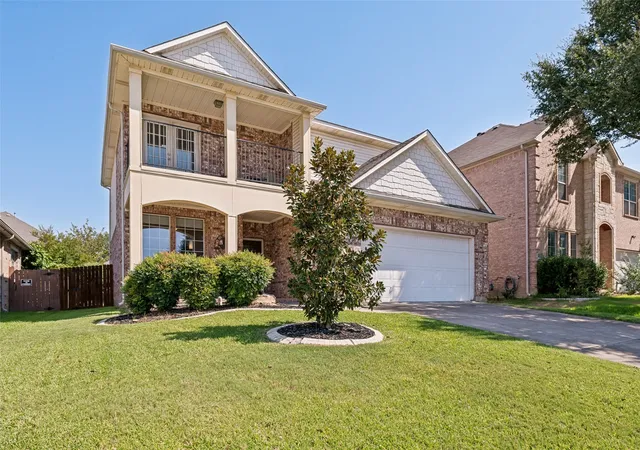 Photo 1 of Sale Pending at 3039 Stallion Xing, Irving, TX 75060 | MLS# 21375136 | Listing updated on 2026-09-16