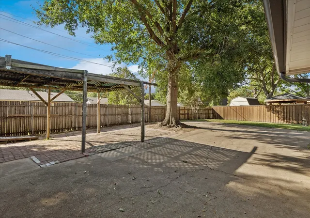 Photo 38 of Single family home for sale at 512 Brown Trl Ct, Hurst, TX 76053 | MLS# 21373689 | Listing updated on 2026-09-14
