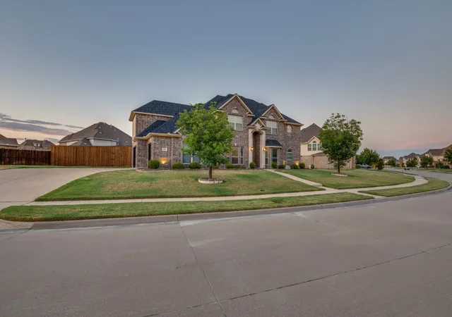 Photo 1 of Sale Pending at 4801 Quantrill Ave, Mansfield, TX 76063 | MLS# 21374780 | Listing updated on 2026-09-29