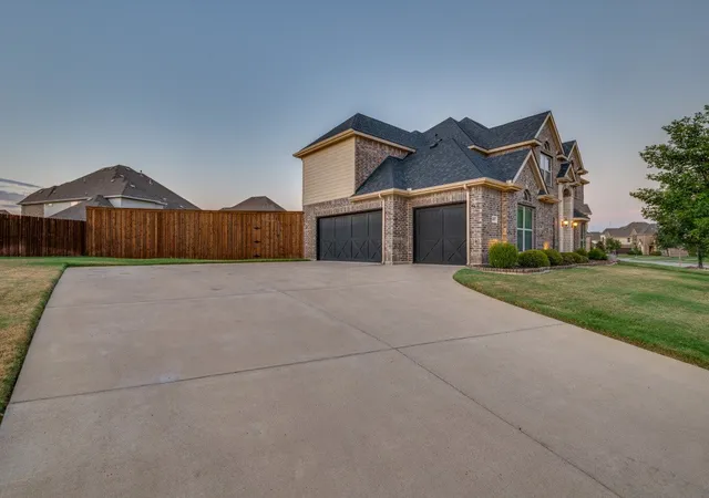Photo 2 of Sale Pending at 4801 Quantrill Ave, Mansfield, TX 76063 | MLS# 21374780 | Listing updated on 2026-09-29