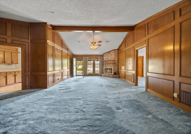 Photo 4 of Single family home for sale at 12 Park Central Cir, Rockwall, TX 75087 | MLS# 21374861 | Listing updated on 2026-09-14