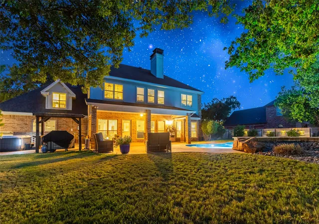 Photo 3 of Single family home for sale at 14 Winged Ft Cir W, Abilene, TX 79606 | MLS# 21372535 | Listing updated on 2026-10-04