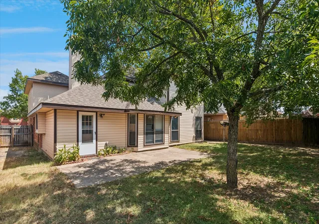 Photo 16 of Single family home for sale at 720 Ford Dr, Cedar Hill, TX 75104 | MLS# 21371929 | Listing updated on 2026-10-05