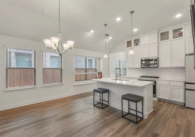 Photo 4 of Single family home for sale at 4131 Hudson St, Rockwall, TX 75087 | MLS# 21374528 | Listing updated on 2026-09-15