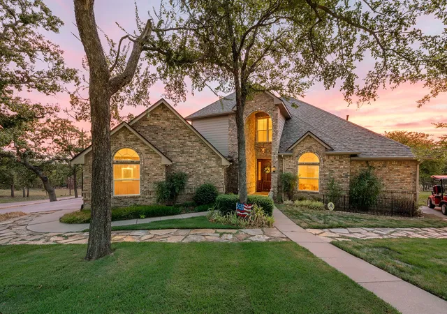 Photo 1 of Single family home for sale at 615 Runaway Bay Dr, Runaway Bay, TX 76426 | MLS# 21370594 | Listing updated on 2026-09-26