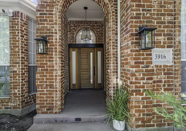 Photo 3 of Single family home for sale at 3916 Kimbrough Ln, Plano, TX 75025 | MLS# 21374948 | Listing updated on 2026-09-14