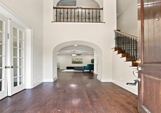 Photo 3 of Single family home for sale at 720 Northwood Dr, Flower Mound, TX 75022 | MLS# 21373929 | Listing updated on 2026-09-13