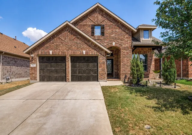 Photo 2 of Single family home for sale at 3827 Mustang Ave, Sachse, TX 75048 | MLS# 21375185 | Listing updated on 2026-09-11