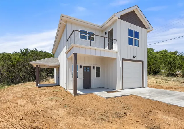 Photo 2 of Single family home for sale at 4470 Skyline Dr, Bluff Dale, TX 76433 | MLS# 21373589 | Listing updated on 2026-09-14