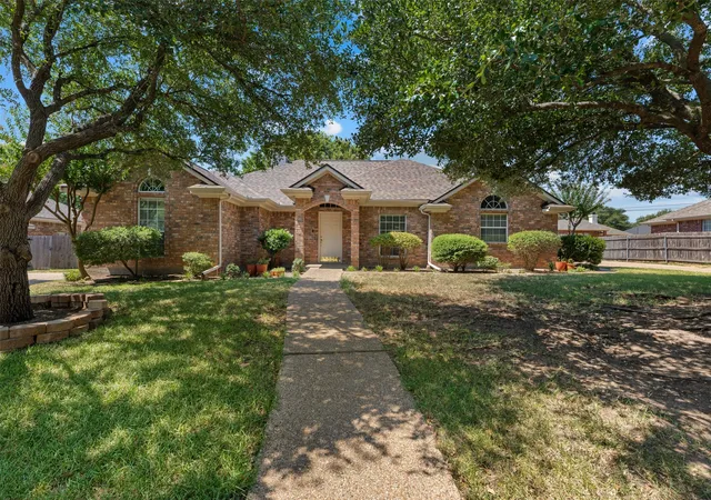 Single family home for sale at 1209 Heatherwood, Hewitt, TX 76643 | MLS# 21375540