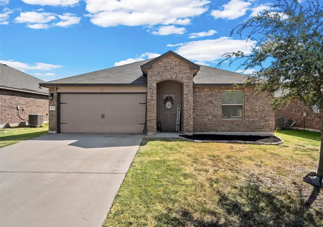Photo 1 of Single family home for sale at 3016 Jackal Dr, Lorena, TX 76655 | MLS# 21374333 | Listing updated on 2026-09-10