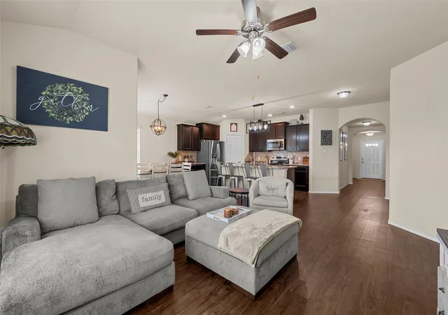 Photo 3 of Single family home for sale at 3016 Jackal Dr, Lorena, TX 76655 | MLS# 21374333 | Listing updated on 2026-09-10