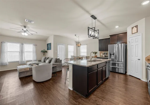 Photo 4 of Single family home for sale at 3016 Jackal Dr, Lorena, TX 76655 | MLS# 21374333 | Listing updated on 2026-09-10
