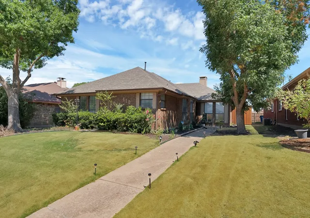 Photo 2 of Single family home for sale at 410 W Oak St, Wylie, TX 75098 | MLS# 21374518 | Listing updated on 2026-09-12
