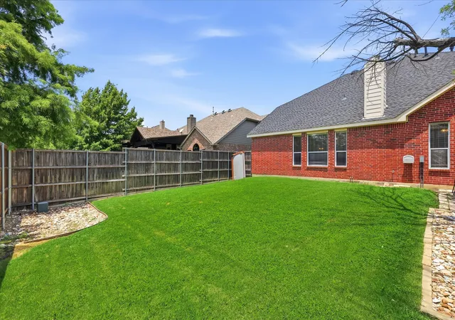 Photo 4 of Single family home for sale at 1401 Big Fls Dr, Flower Mound, TX 75028 | MLS# 21373885 | Listing updated on 2026-09-12