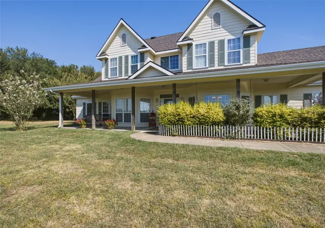 Photo 3 of Single family home for sale at 4905 County Rd 1134, Leonard, TX 75452 | MLS# 21375643 | Listing updated on 2026-09-10