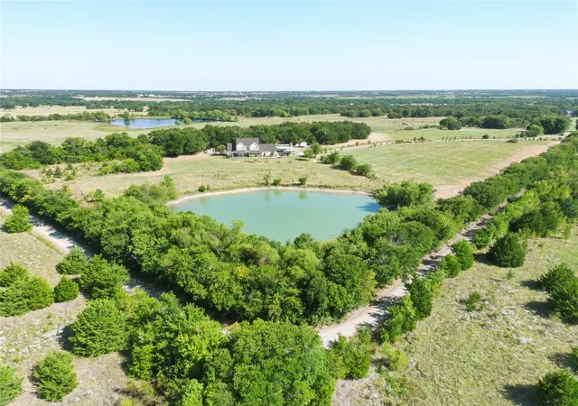 Photo 4 of Single family home for sale at 4905 County Rd 1134, Leonard, TX 75452 | MLS# 21375643 | Listing updated on 2026-09-10