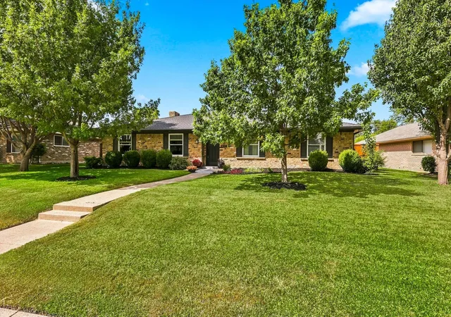 Photo 2 of Single family home for sale at 308 Cyn Valley Dr, Richardson, TX 75080 | MLS# 21375525 | Listing updated on 2026-10-06