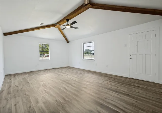 Photo 4 of Sale Pending at 1540 Park St, Van Alstyne, TX 75495 | MLS# 21375671 | Listing updated on 2026-09-09