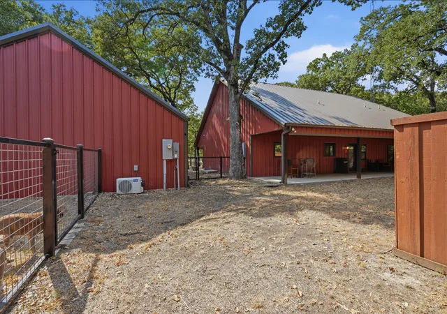 Photo 39 of Sale Pending at 1404 Grove Dr, Quinlan, TX 75474 | MLS# 21375697 | Listing updated on 2026-09-14