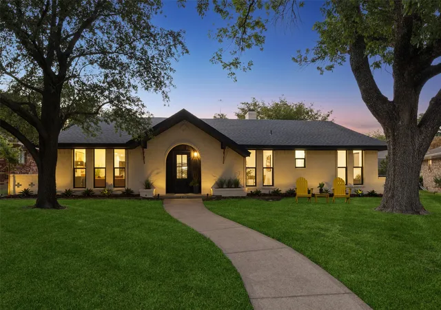 Photo 3 of Single family home for sale at 2133 Oak Valley Ln, Dallas, TX 75232 | MLS# 21375611 | Listing updated on 2026-10-03