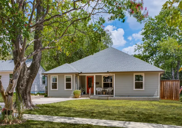 Photo 3 of Single family home for sale at 1436 S Marlborough Ave, Dallas, TX 75208 | MLS# 21367799 | Listing updated on 2026-09-13