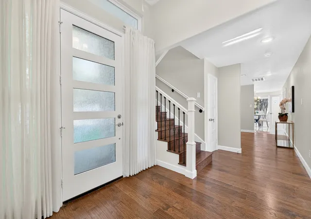 Photo 4 of Single family home for sale at 801 Highwoods Trl, Fort Worth, TX 76112 | MLS# 21375810 | Listing updated on 2026-09-12