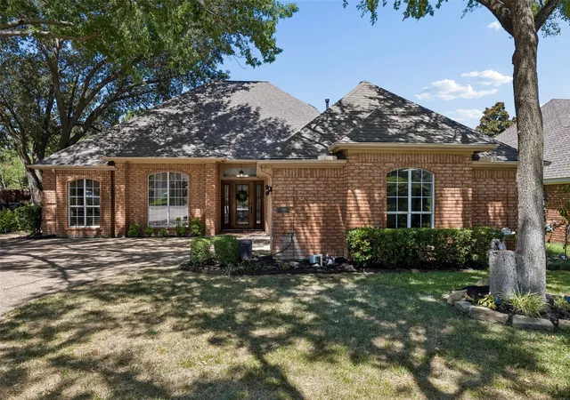Photo 1 of Sale Pending at 5905 Indian Hills Dr, Garland, TX 75044 | MLS# 21373510 | Listing updated on 2026-10-07