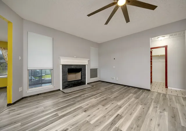 Photo 3 of Single family home for sale at 509 Birch St, Crowley, TX 76036 | MLS# 21375835 | Listing updated on 2026-09-12