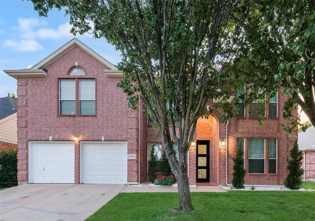 Photo 1 of Single family home for sale at 11709 Pheasant Crk Dr, Fort Worth, TX 76244 | MLS# 21375904 | Listing updated on 2026-09-08