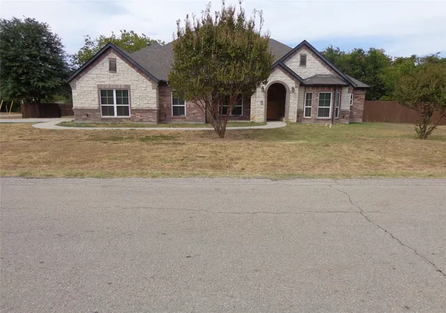 Photo 1 of Single family home for sale at 6617 Sunshine Dr, Arlington, TX 76016 | MLS# 21352391 | Listing updated on 2026-09-13