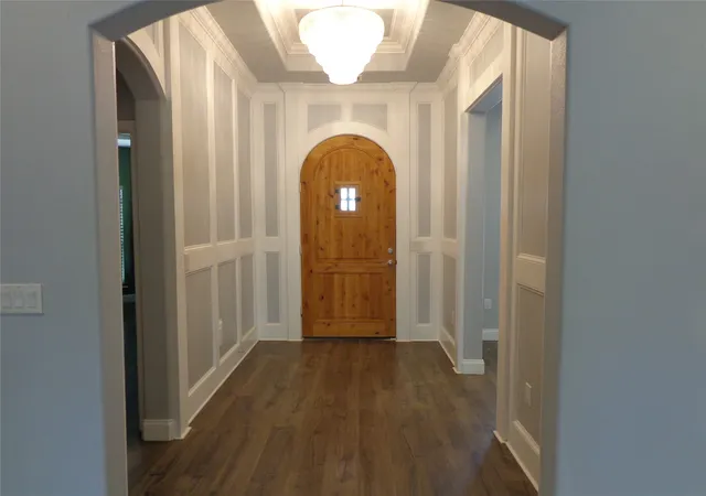 Photo 3 of Single family home for sale at 6617 Sunshine Dr, Arlington, TX 76016 | MLS# 21352391 | Listing updated on 2026-09-13