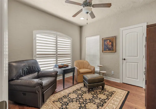 Photo 3 of Sale Pending at 160 Timber Fls Dr, Longview, TX 75605 | MLS# 21375969 | Listing updated on 2026-09-11
