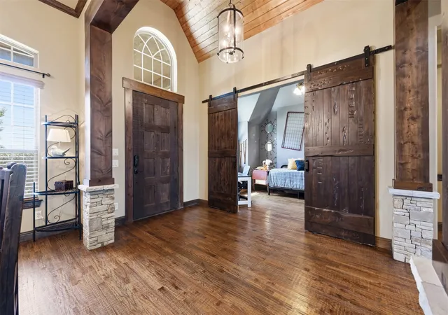 Photo 4 of Single family home for sale at 4082 Water Park Cir, Mansfield, TX 76063 | MLS# 21375520 | Listing updated on 2026-10-04