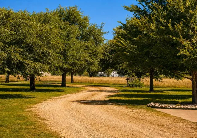 Photo 4 of House for sale at 2415 Old Crawford Rd, Crawford, TX 76638 | MLS# 21374820 | Listing updated on 2026-09-22