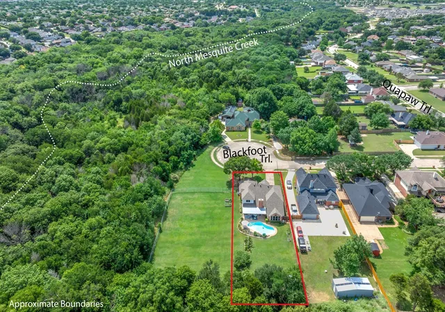 Photo 3 of Single family home for sale at 2113 Blackfoot Trl, Mesquite, TX 75149 | MLS# 21375351 | Listing updated on 2026-09-13