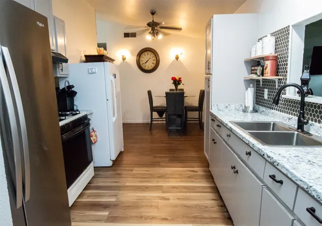 Photo 4 of Single family home for sale at 6931 Sweet Sue Ln, Dallas, TX 75241 | MLS# 21374653 | Listing updated on 2026-09-14