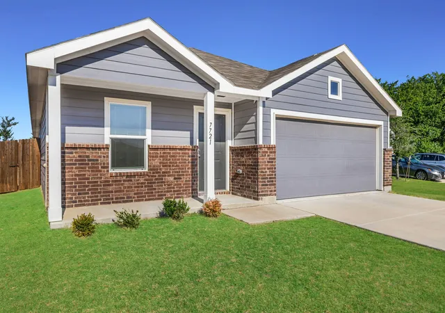 Photo 2 of Single family home for sale at 7721 Skier Dr, Mc Kinney, TX 75071 | MLS# 21374746 | Listing updated on 2026-09-28