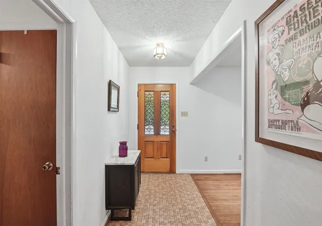 Photo 3 of Single family home for sale at 1545 W Pentagon Pkwy, Dallas, TX 75224 | MLS# 21374286 | Listing updated on 2026-09-12