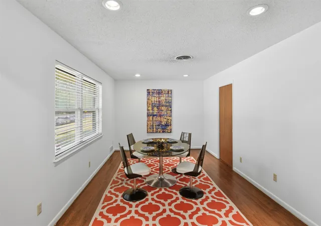 Photo 3 of Single family home for sale at 1545 W Pentagon Pkwy, Dallas, TX 75224 | MLS# 21374286 | Listing updated on 2026-09-12