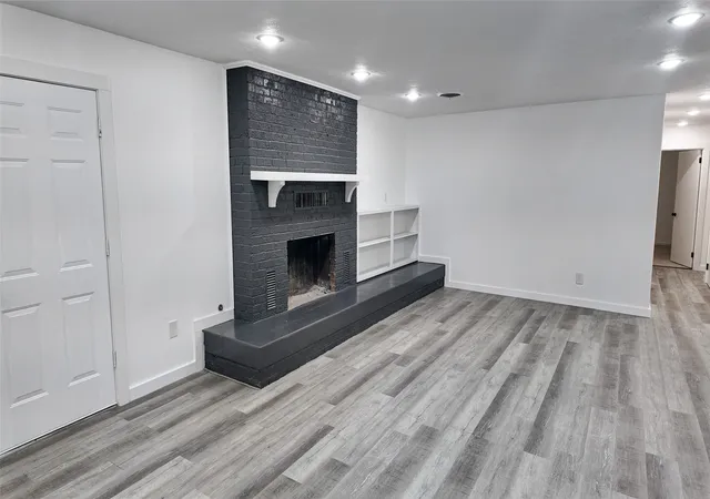 Photo 3 of Single family home for sale at 103 W 1st Street, Hooks, TX 75561 | MLS# 21375425 | Listing updated on 2026-09-11